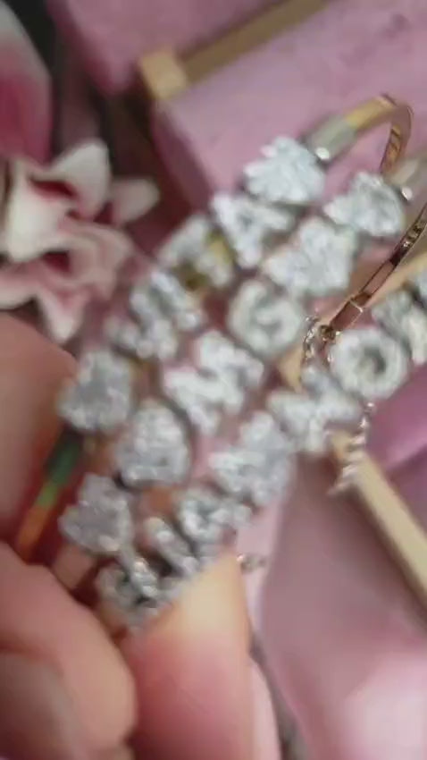 Carica video: Bracciale Eternity